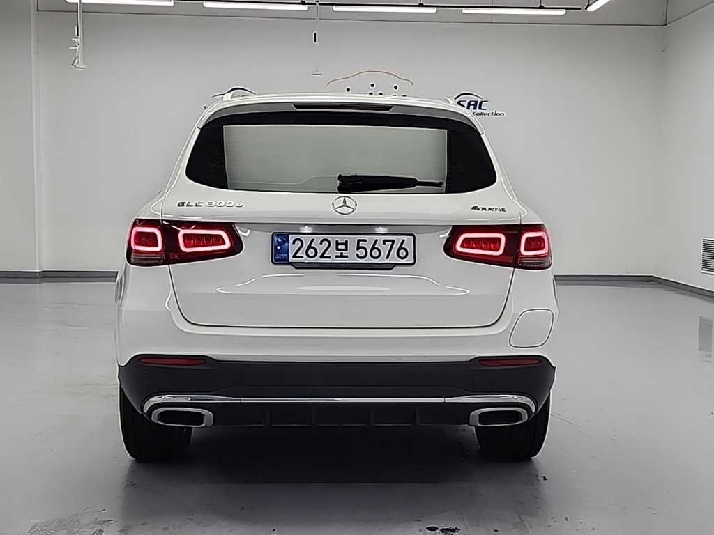 벤츠 GLC 클래스 GLC클래스 X253 GLC 300 e 4MATIC 이미지 3