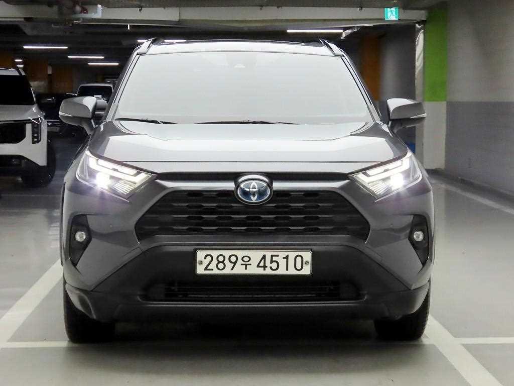 토요타 라브4 RAV4(5세대) 2.5 2WD 하이브리드 XLE 이미지 1
