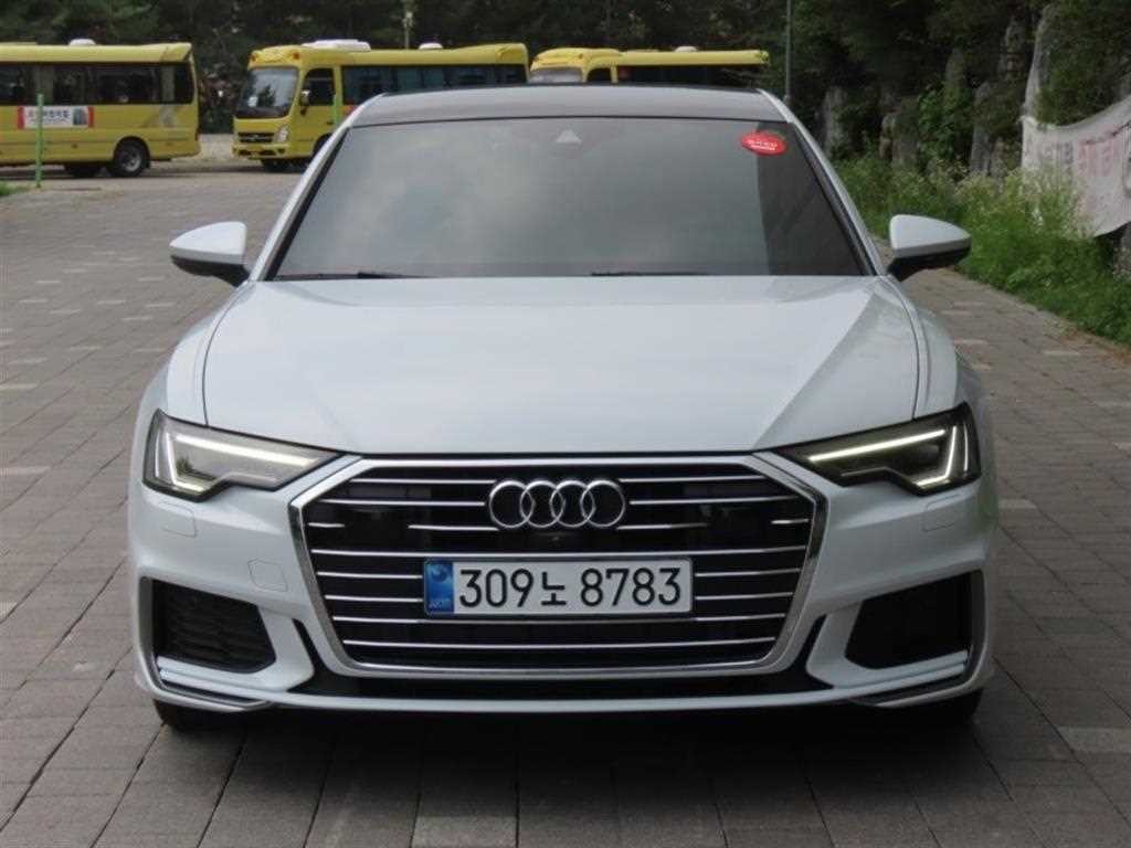 아우디 A6 A6 (C8) 45 TFSI 프리미엄 이미지 1