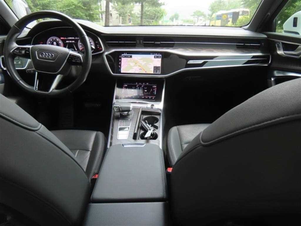 아우디 A6 A6 (C8) 45 TFSI 프리미엄 이미지 15