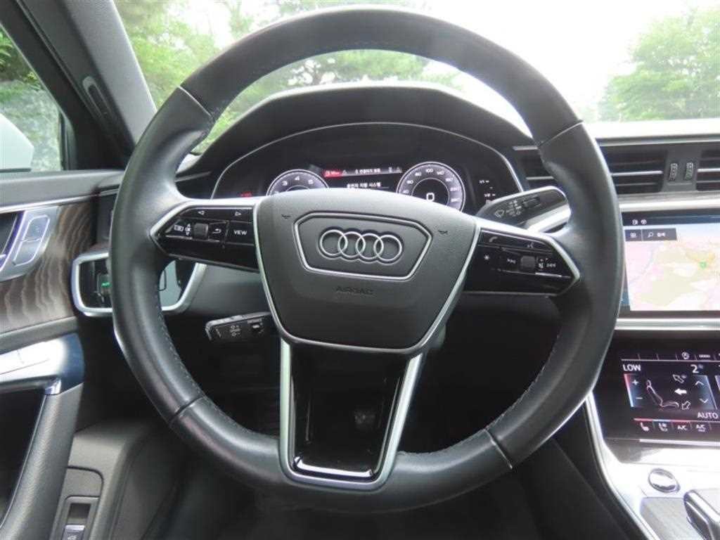 아우디 A6 A6 (C8) 45 TFSI 프리미엄 이미지 16