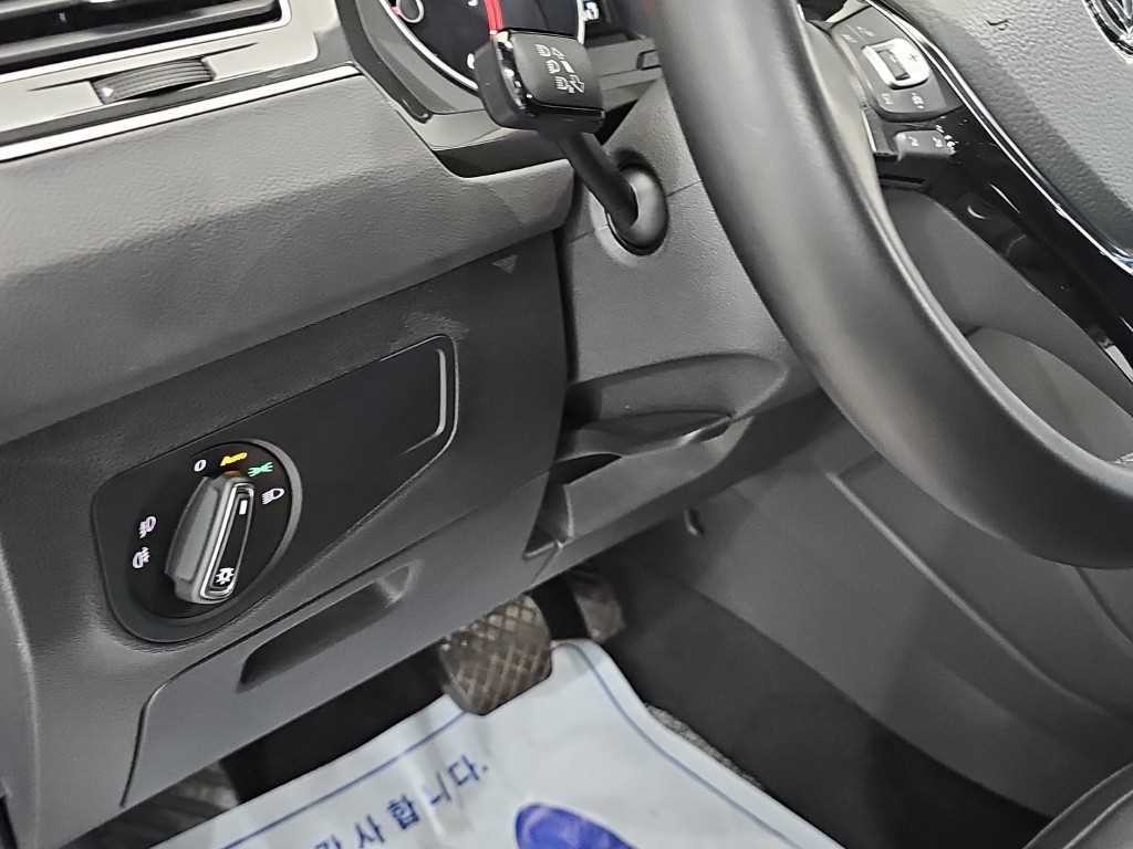 폭스바겐 티구안 티구안(2세대) 2.0 TDI 이미지 16