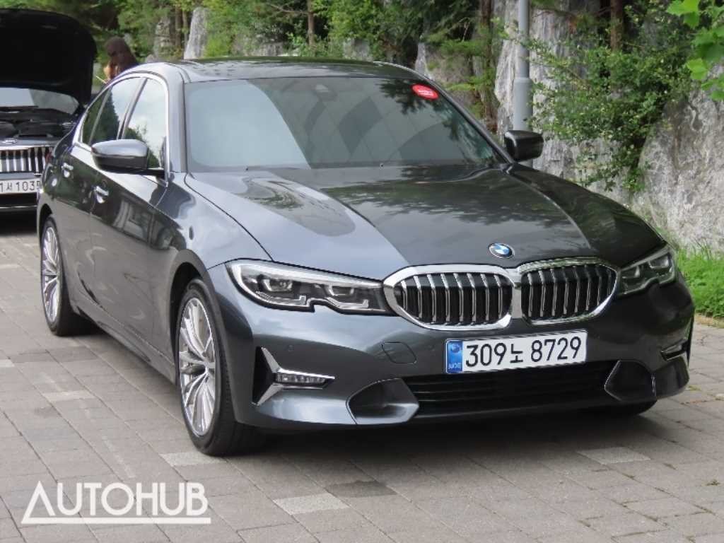 BMW 3시리즈 3시리즈 (G20) 320i M 스포츠 이미지 2