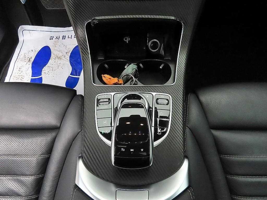 벤츠 GLC 클래스 GLC클래스 X253 GLC 220 d 4MATIC 프리미엄 쿠페 이미지 13