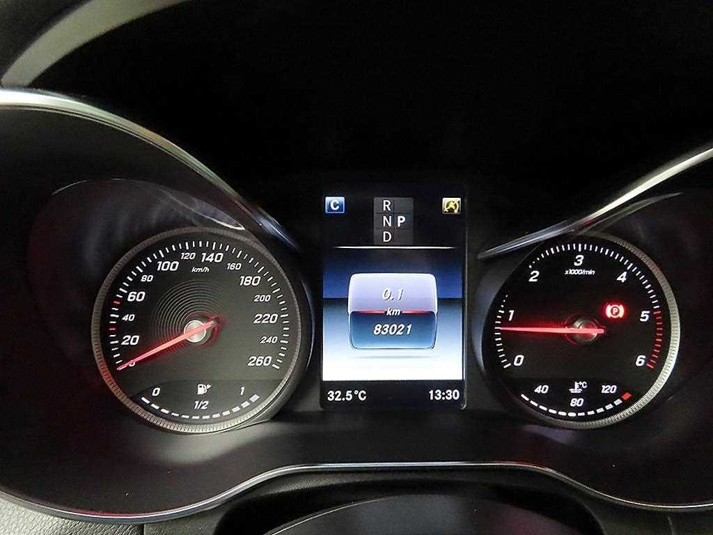 벤츠 GLC 클래스 GLC클래스 X253 GLC 220 d 4MATIC 프리미엄 쿠페 이미지 8