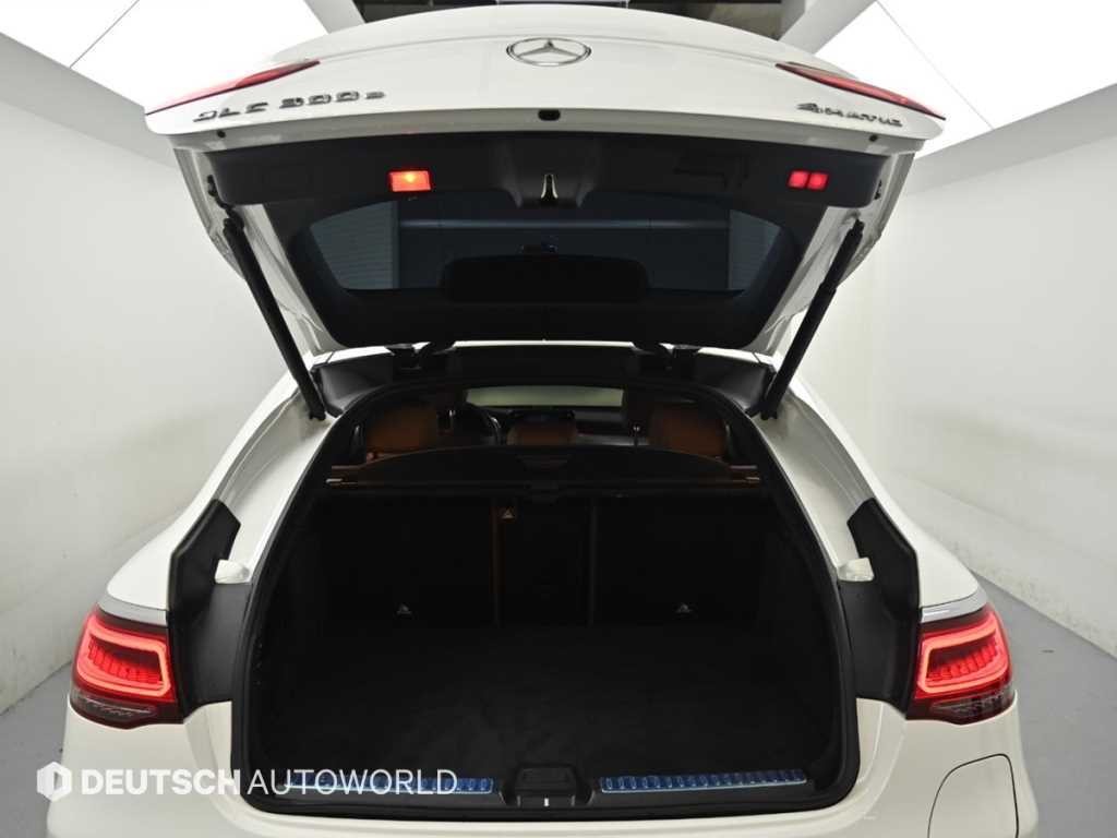 벤츠 GLC 클래스 GLC클래스 X253 GLC 300 e 4MATIC 쿠페 이미지 19