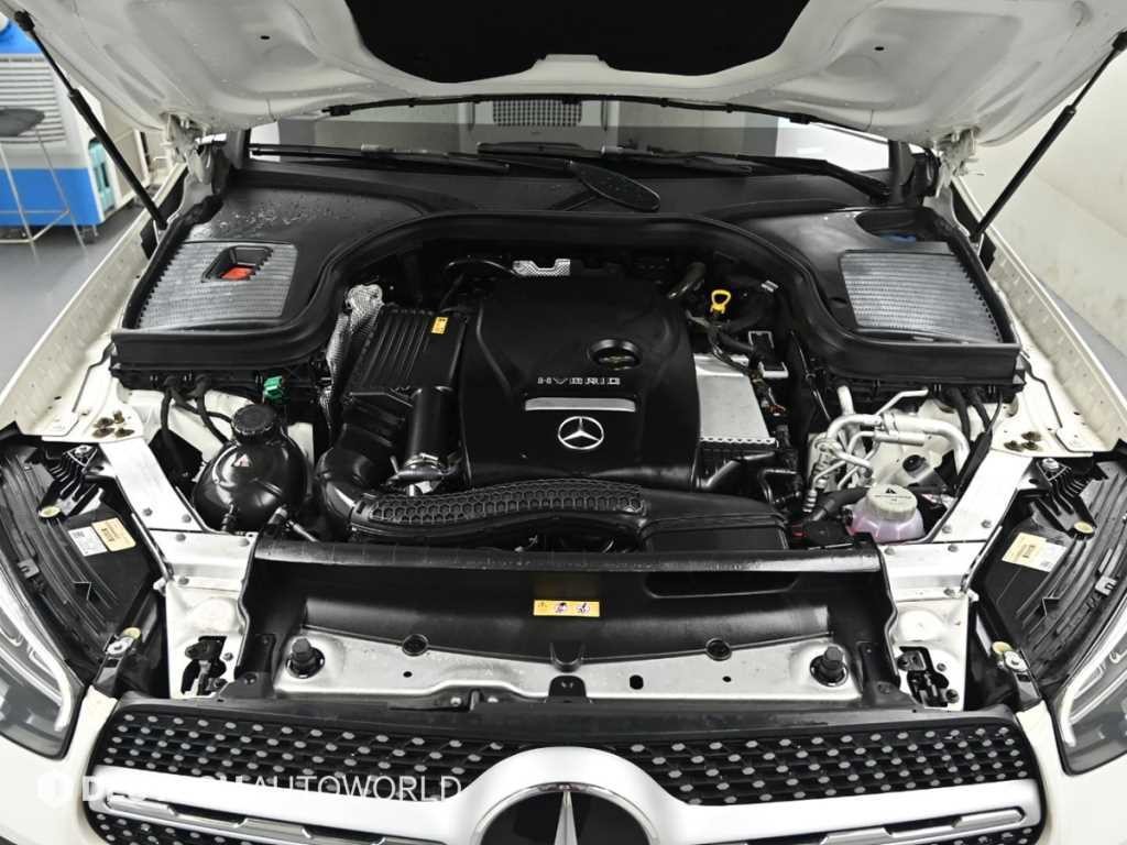 벤츠 GLC 클래스 GLC클래스 X253 GLC 300 e 4MATIC 쿠페 이미지 6