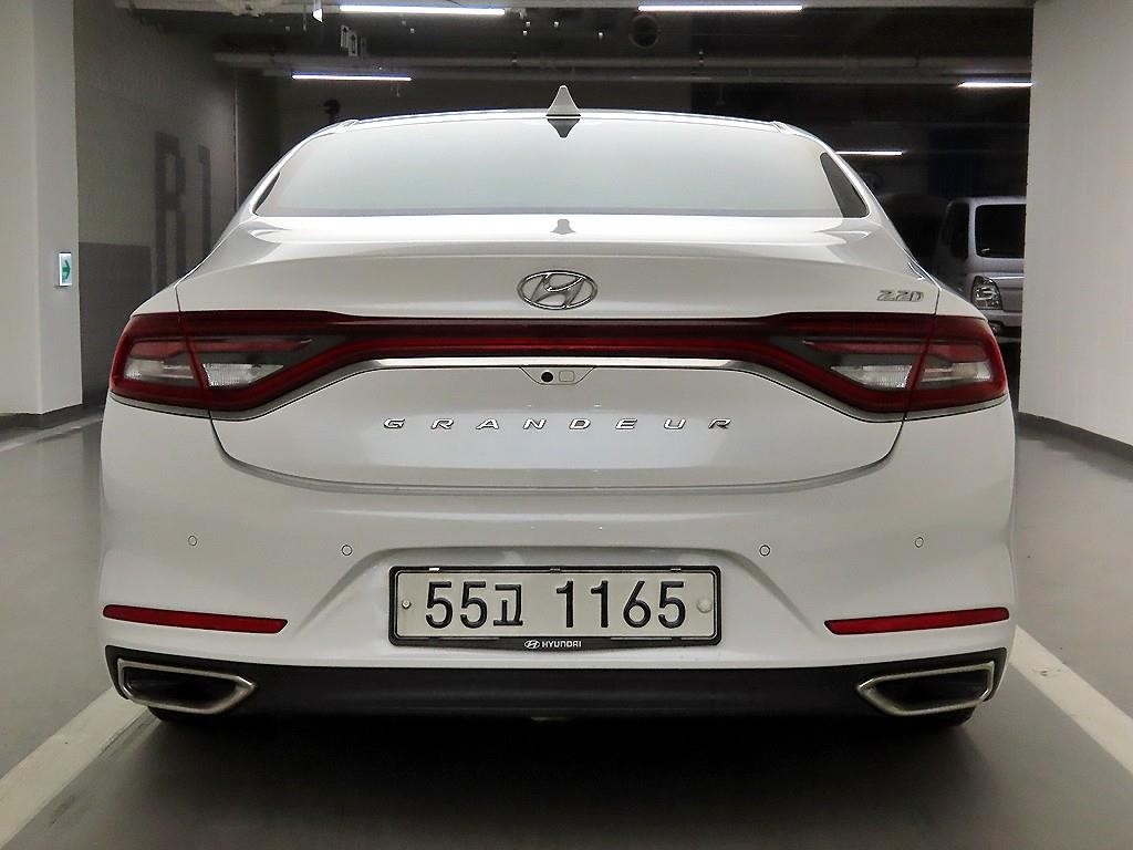 현대 그랜저 그랜저 IG 2.2 VGT 프리미엄 이미지 3