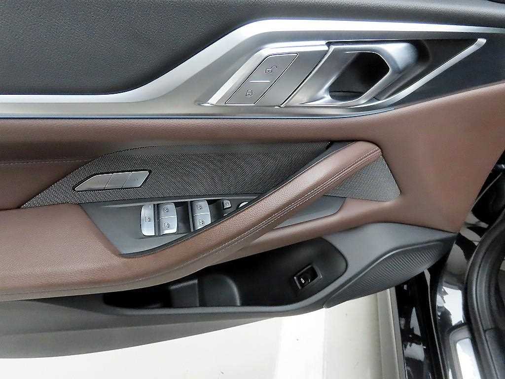 BMW i4 eDrive 40 M 스포츠 프로 이미지 11