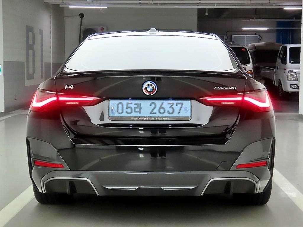 BMW i4 eDrive 40 M 스포츠 프로 이미지 3
