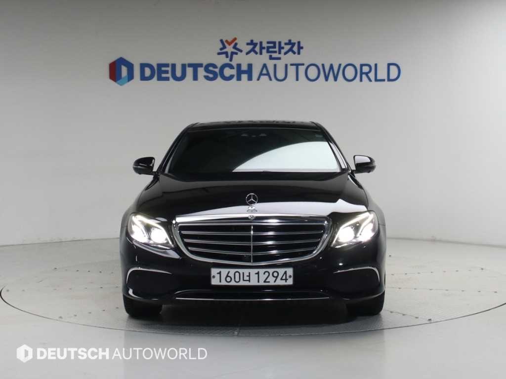 벤츠 E 클래스 E-클래스 W213 E300e 익스클루시브 이미지 3