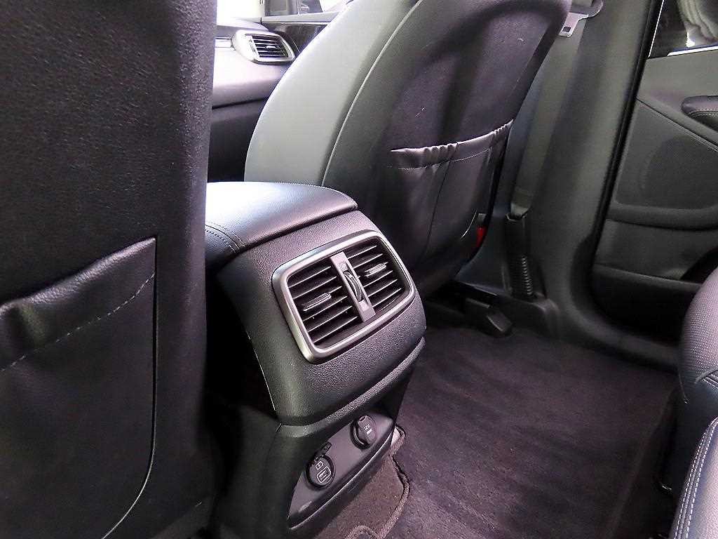 기아 쏘렌토 더 뉴 쏘렌토 가솔린 2.0 터보 4WD 프레스티지 이미지 17