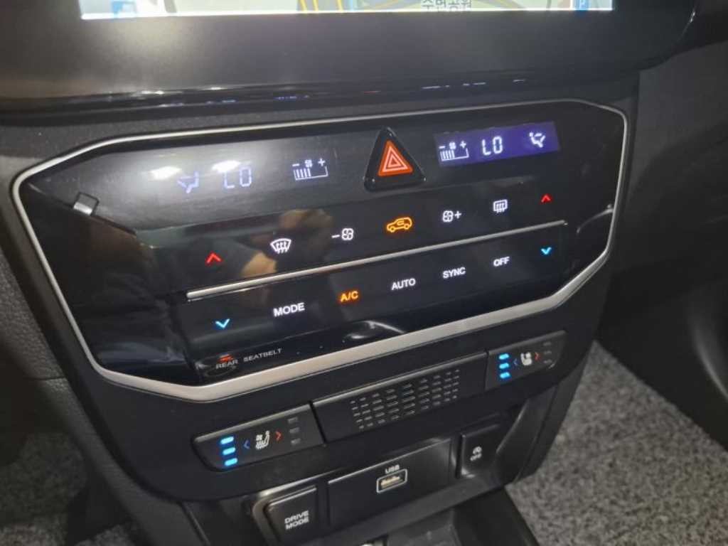 KG모빌리티(쌍용) 티볼리 더 뉴 티볼리 2WD 가솔린 1.5 V7 이미지 11