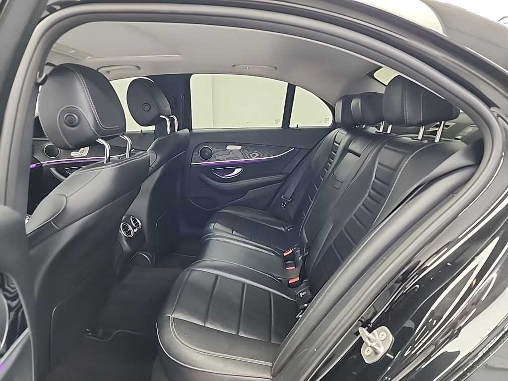 벤츠 E 클래스 E-클래스 W213 E220d 익스클루시브 이미지 12
