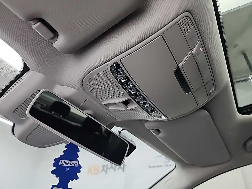 벤츠 E 클래스 E-클래스 W213 E220d 익스클루시브 이미지 18