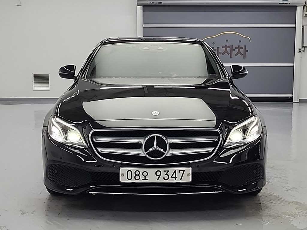 벤츠 E 클래스 E-클래스 W213 E220d 익스클루시브 이미지 2