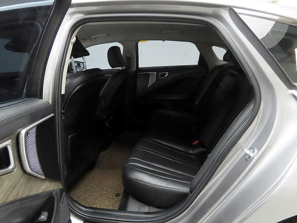 기아 K8 2.5 2WD 노블레스 이미지 13