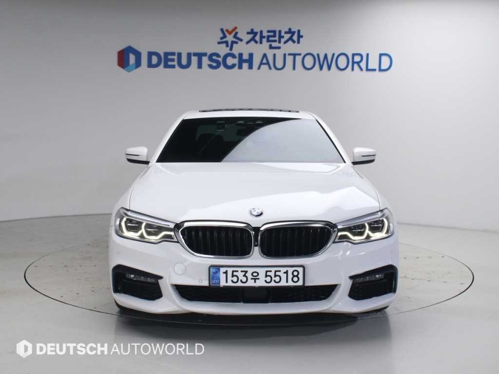 BMW 5시리즈 5시리즈 (G30) 530i M 스포츠 플러스 이미지 3