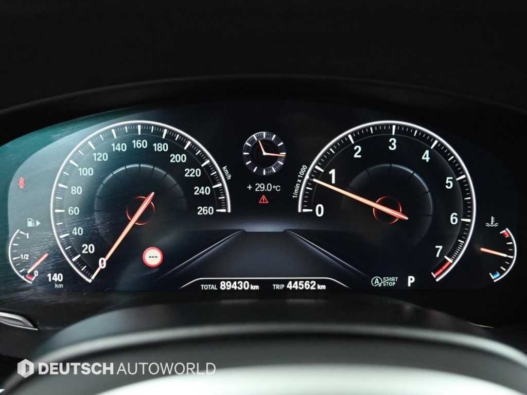 BMW 5시리즈 5시리즈 (G30) 530i M 스포츠 플러스 이미지 8