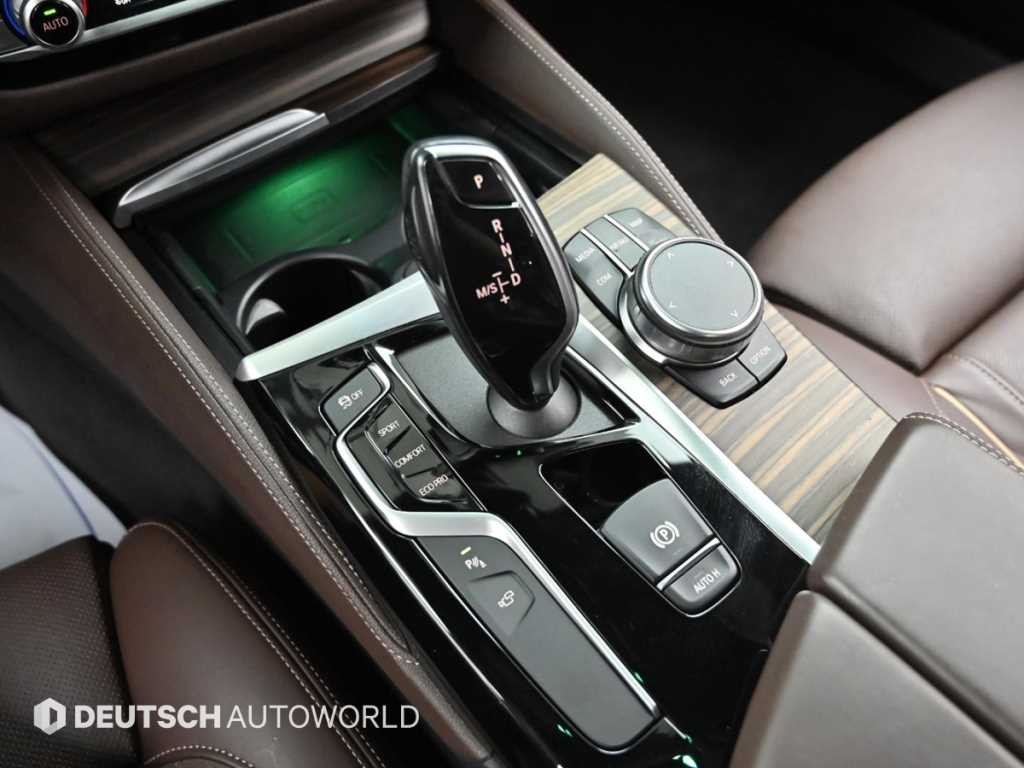 BMW 5시리즈 5시리즈 (G30) 530i M 스포츠 플러스 이미지 9