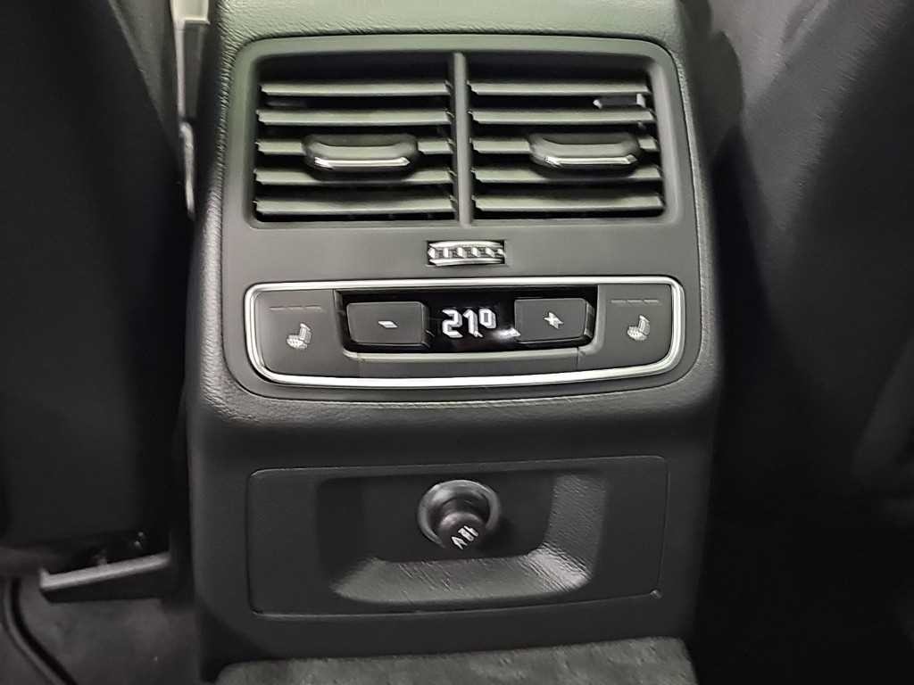 아우디 A5 A5 (F5) 45 TFSI 콰트로 프리미엄 스포트백 이미지 13