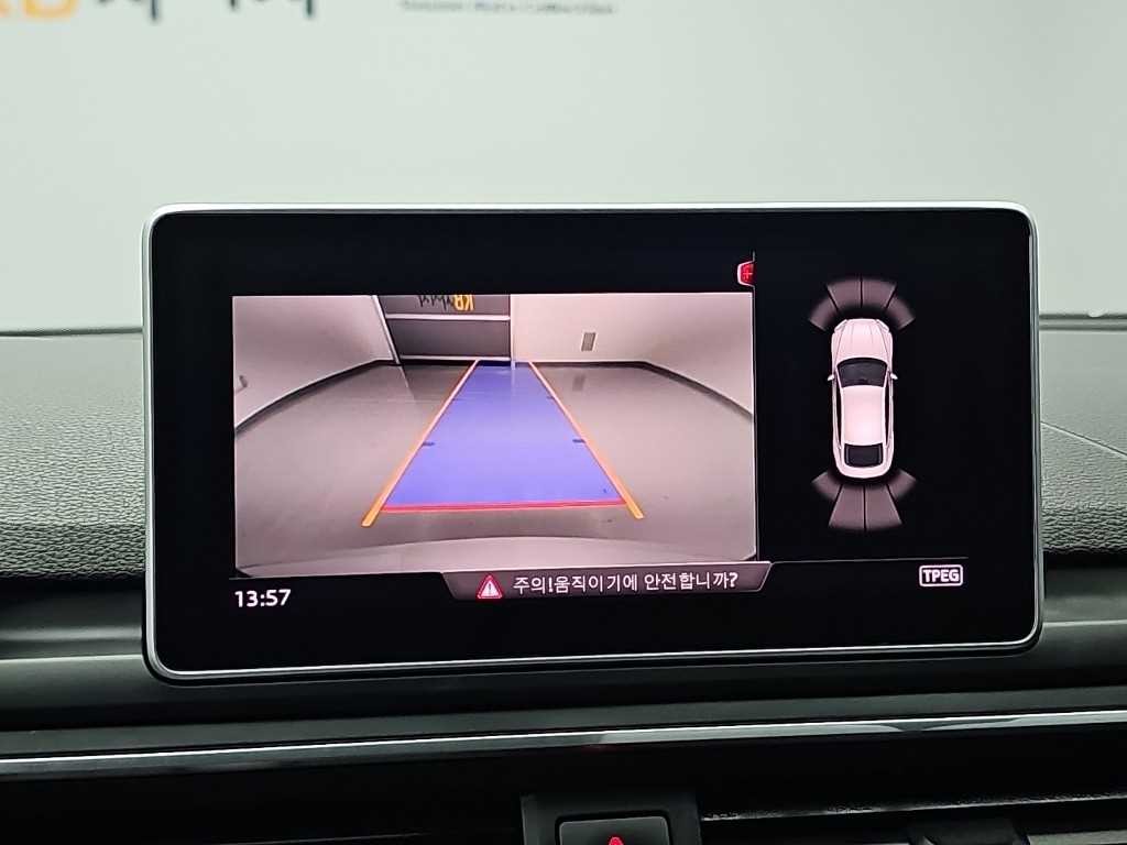 아우디 A5 A5 (F5) 45 TFSI 콰트로 프리미엄 스포트백 이미지 16