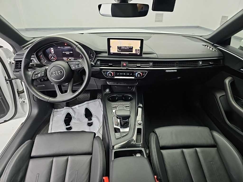 아우디 A5 A5 (F5) 45 TFSI 콰트로 프리미엄 스포트백 이미지 7