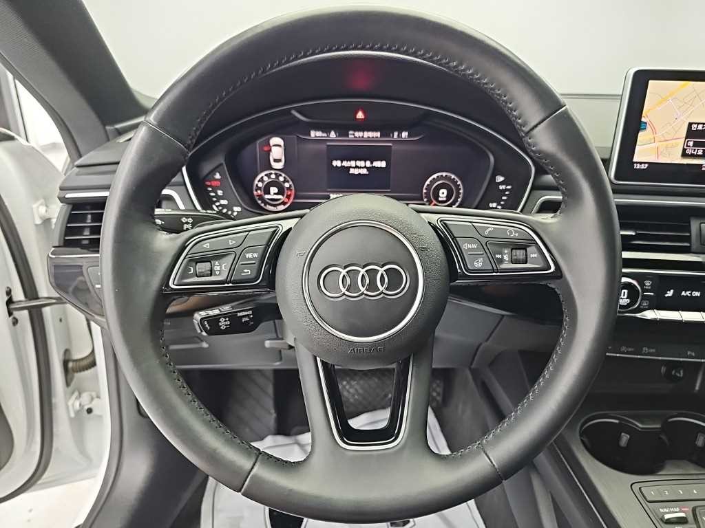 아우디 A5 A5 (F5) 45 TFSI 콰트로 프리미엄 스포트백 이미지 9