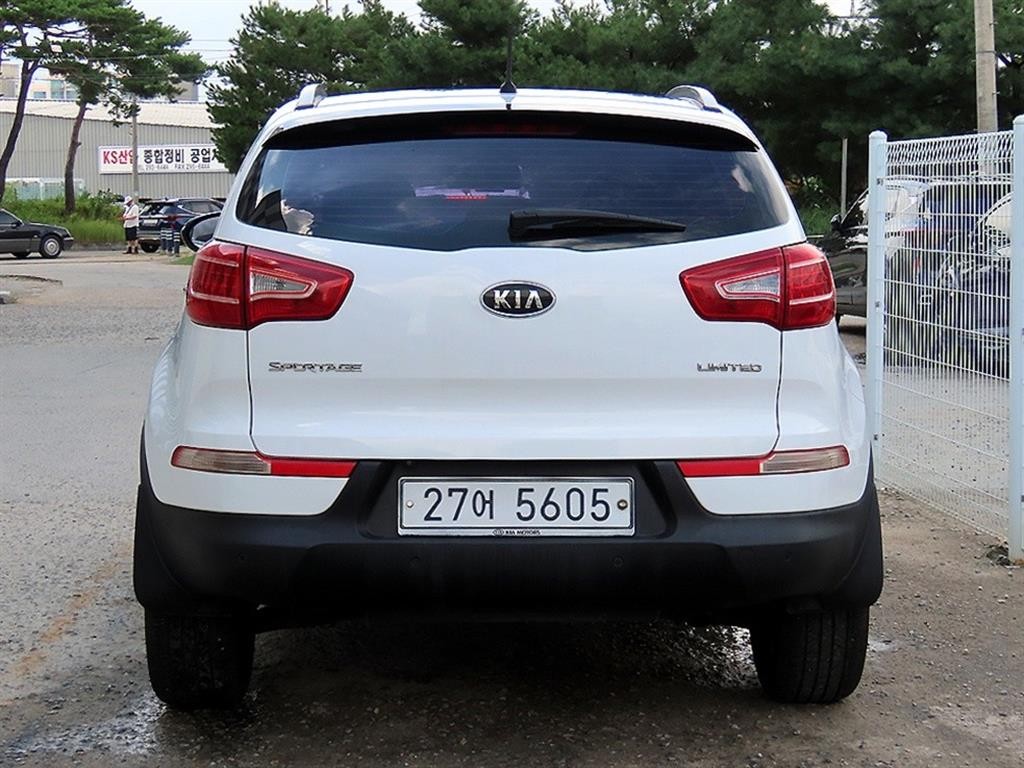 기아 스포티지 스포티지 R 2WD LIMITED 이미지 4