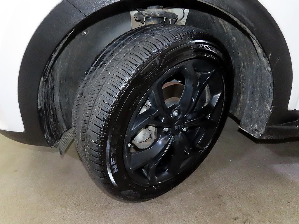 기아 스포티지 스포티지 더 볼드 2.0 가솔린 2WD 시그니처 그래비티 이미지 20