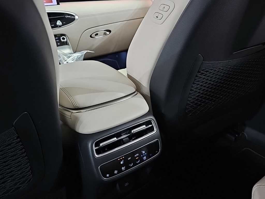 제네시스 GV70 2.5T 가솔린 AWD 이미지 13