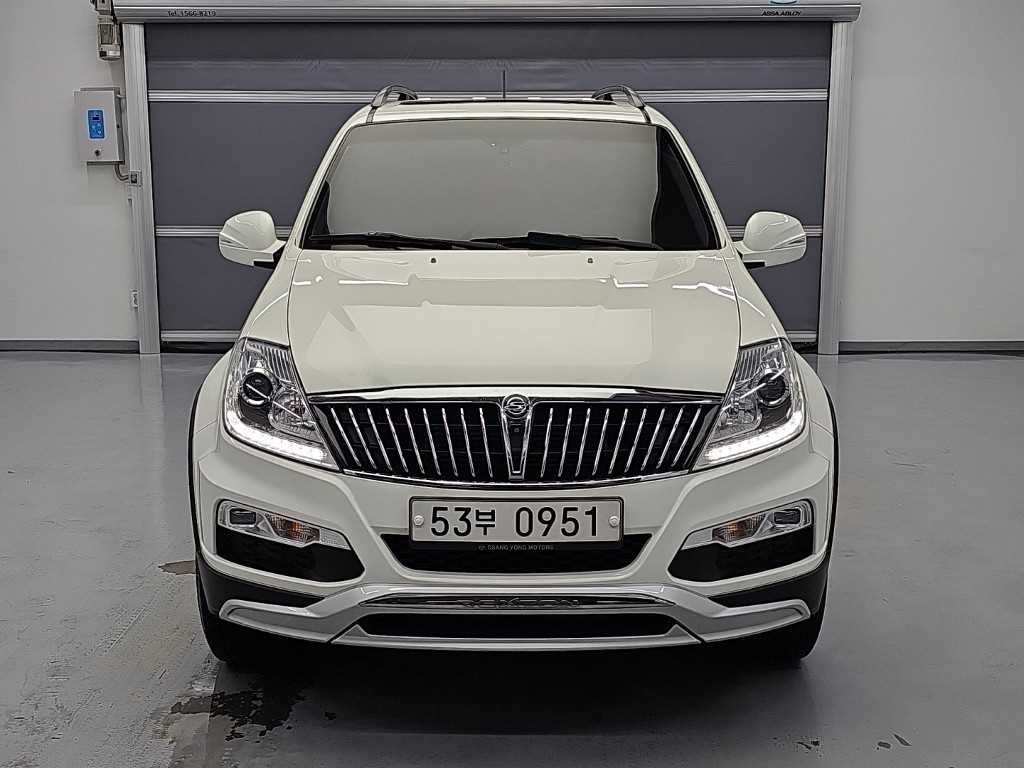 KG모빌리티(쌍용) 렉스턴 렉스턴W 2.2 4WD 노블레스 이미지 2