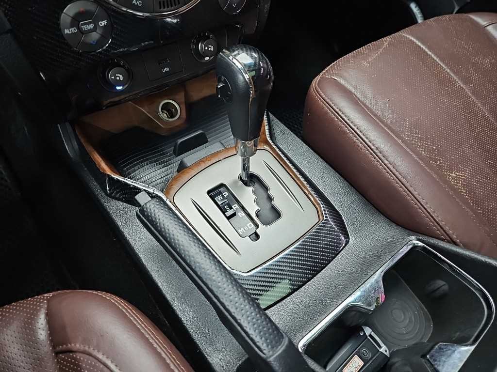 KG모빌리티(쌍용) 렉스턴 렉스턴W 2.2 4WD 노블레스 이미지 8