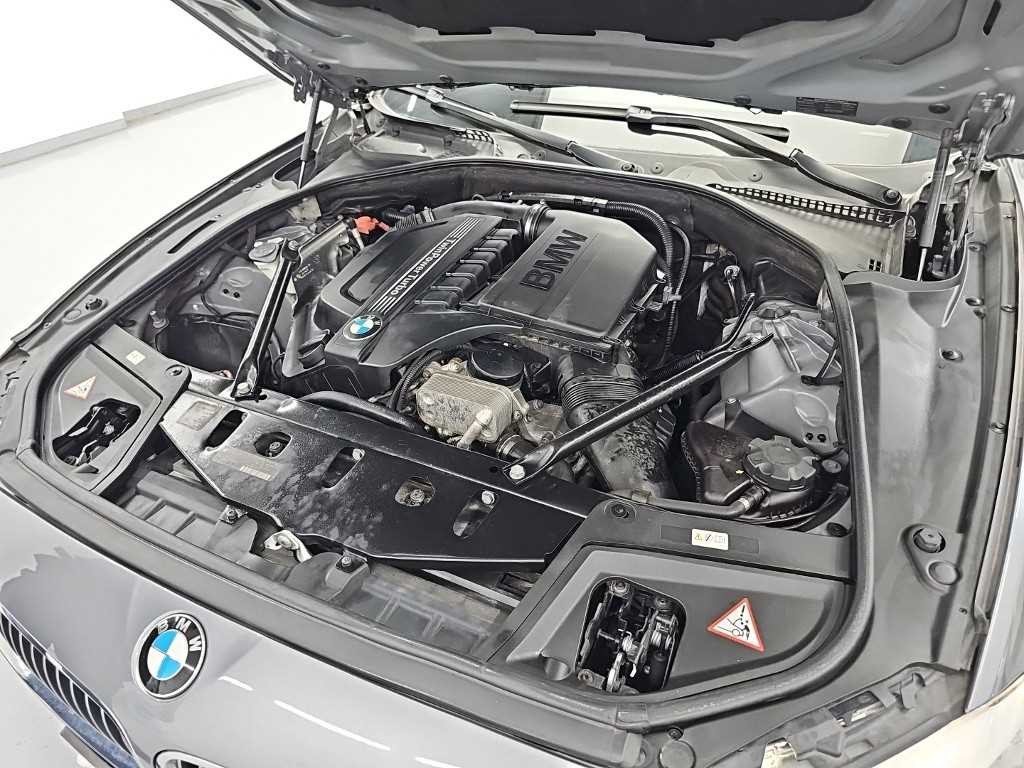 BMW 5시리즈 5시리즈 (F10) 535i 이미지 5