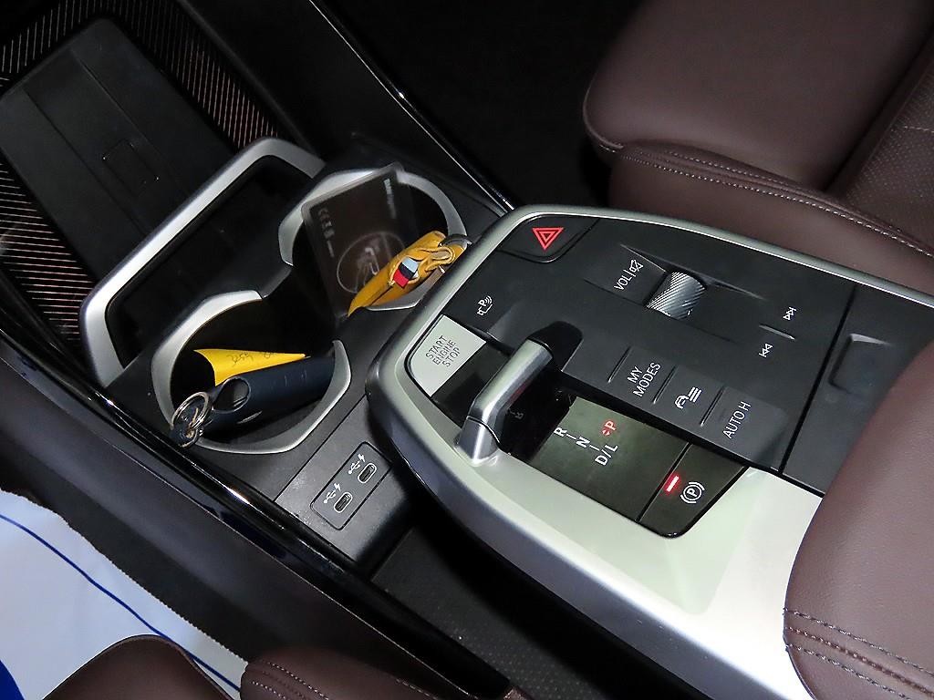 BMW X1 X1 (U11) xDrive 20i xLine 이미지 12