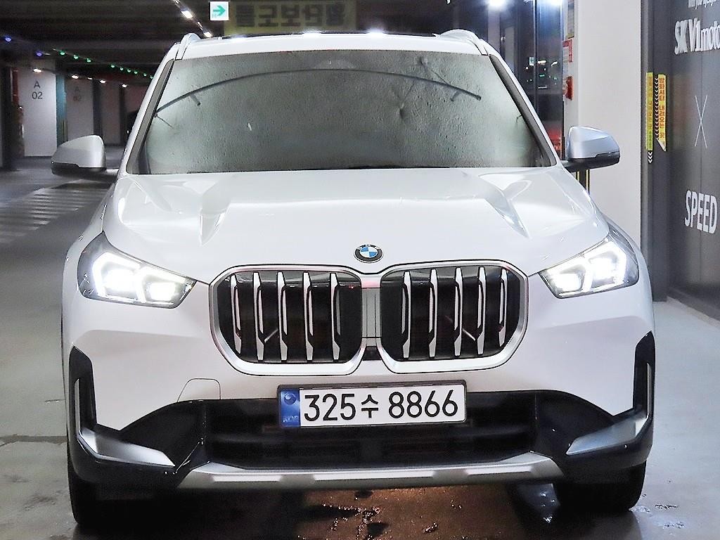 BMW X1 X1 (U11) xDrive 20i xLine 이미지 2