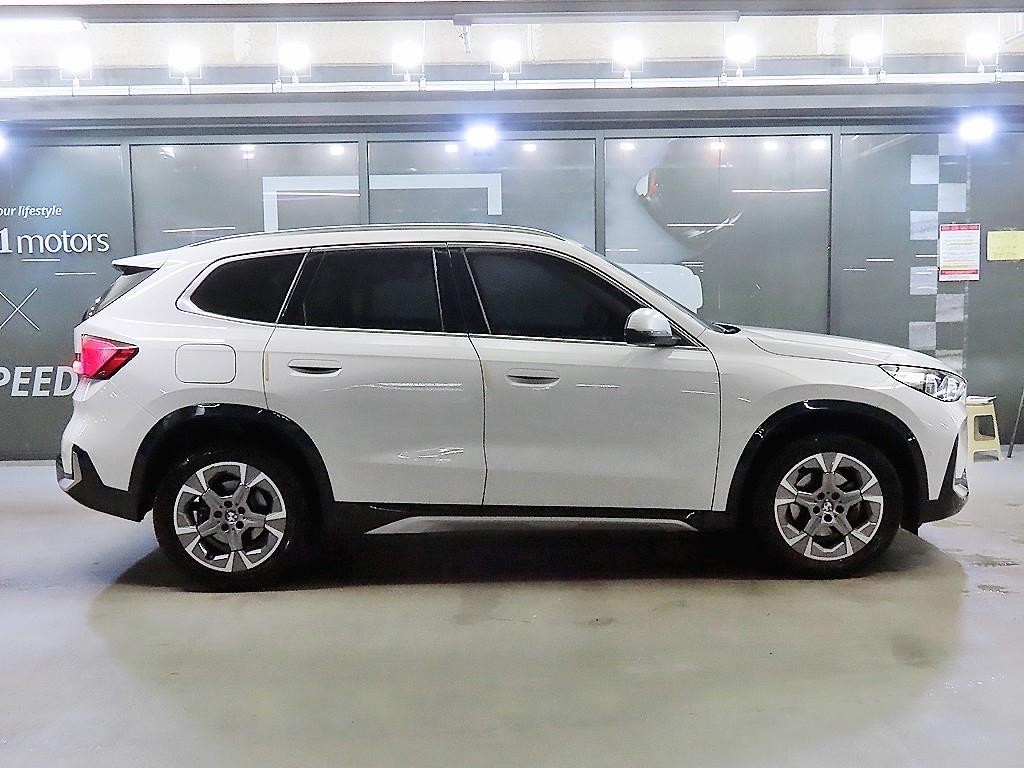 BMW X1 X1 (U11) xDrive 20i xLine 이미지 3