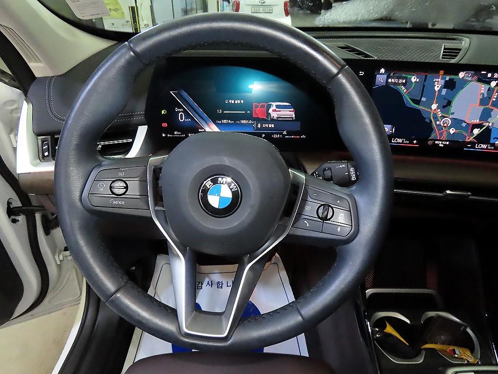 BMW X1 X1 (U11) xDrive 20i xLine 이미지 8