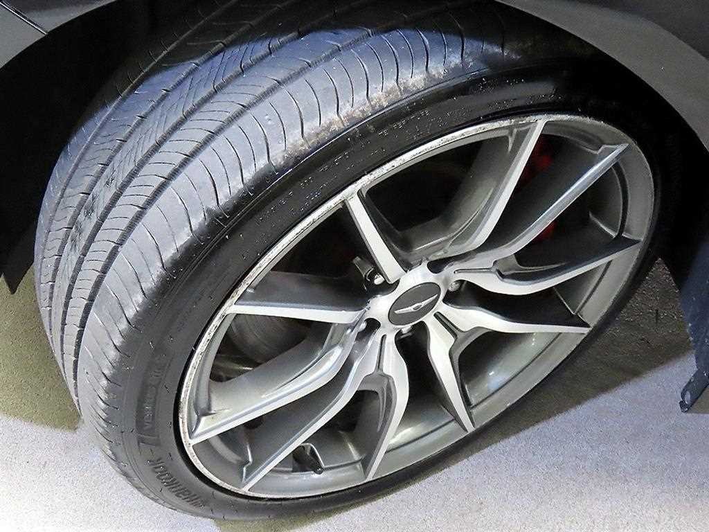 제네시스 G70 2.0T AWD 스포츠 패키지 이미지 20
