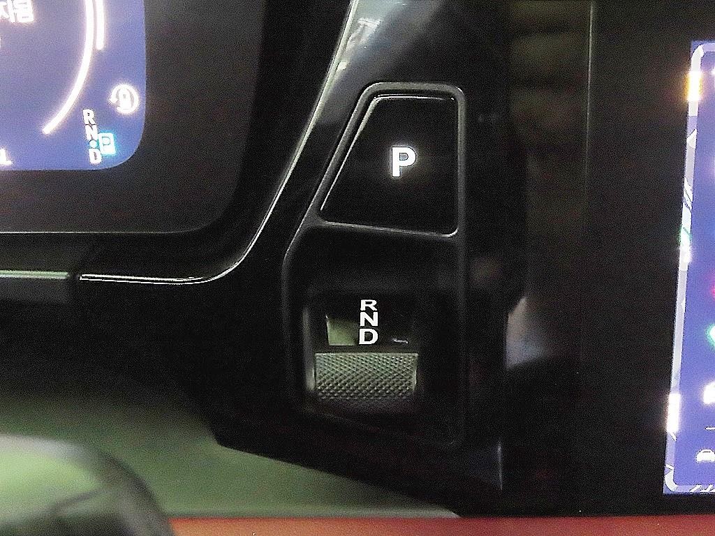 포르쉐 마칸 마칸 EV 4 이미지 12