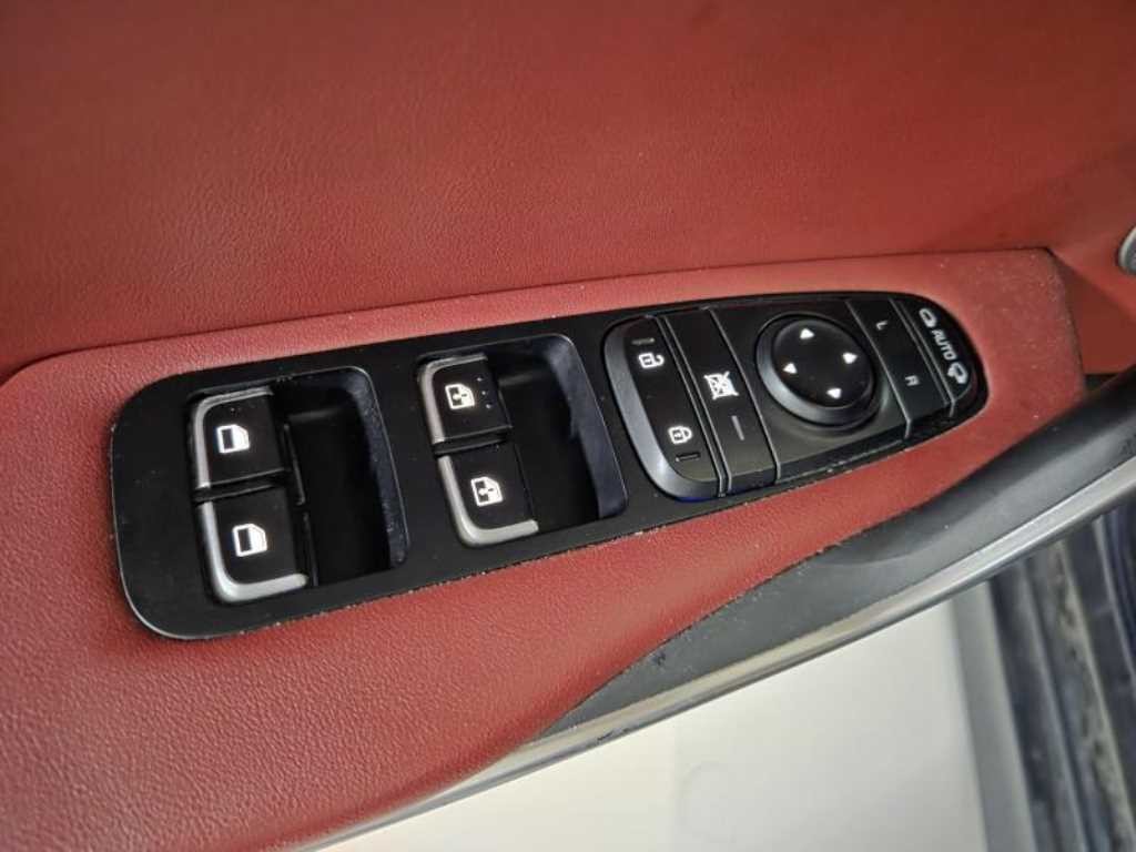 기아 스팅어 디젤 2.2 2WD 플래티넘 이미지 6
