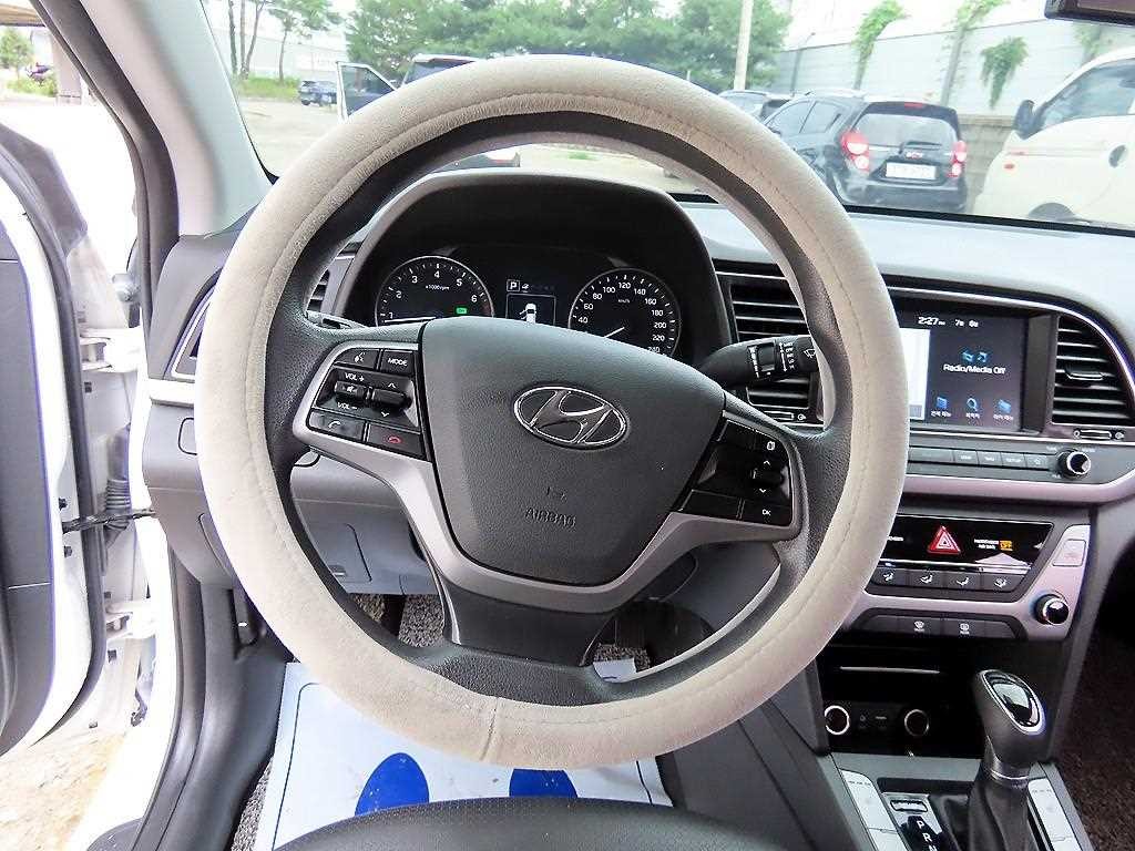 현대 아반떼 아반떼 AD 1.6 GDI 밸류 플러스 이미지 8