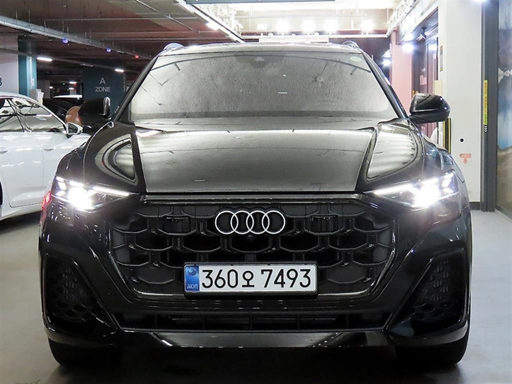 아우디 Q8 55 TFSI 콰트로 프리미엄 이미지 2