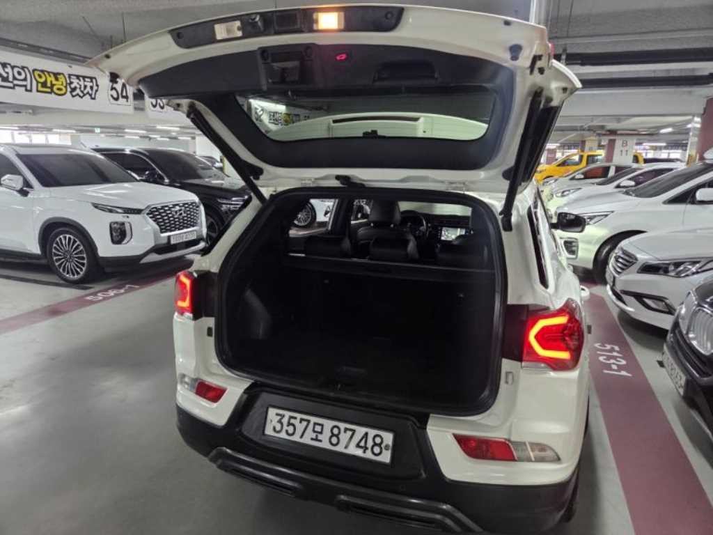 KG모빌리티(쌍용) 코란도 뷰티풀코란도 2WD 디젤 1.6 C7 이미지 13