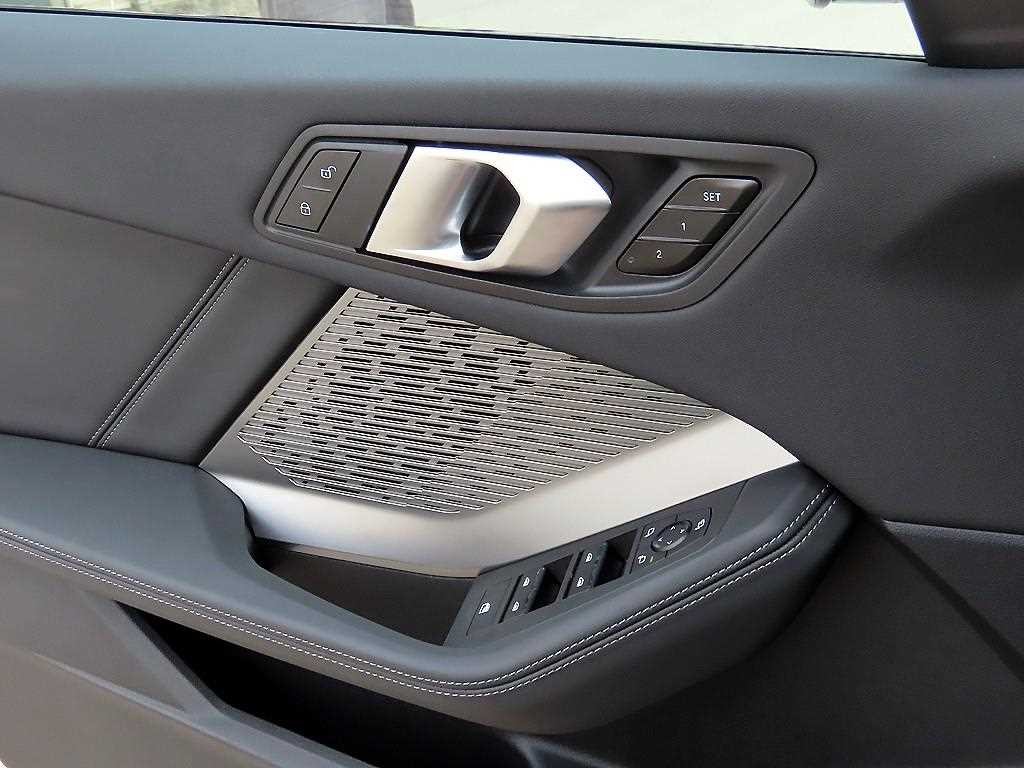 BMW 1시리즈 1시리즈 (F52) 120 이미지 11
