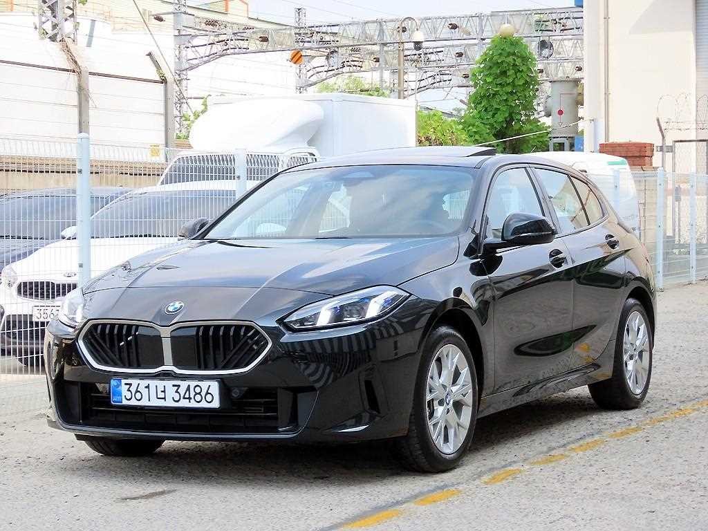 BMW 1시리즈 1시리즈 (F52) 120 이미지 3
