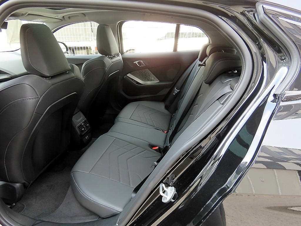 BMW 1시리즈 1시리즈 (F52) 120 이미지 6