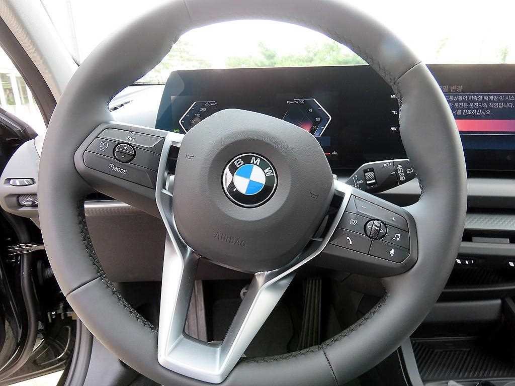 BMW 1시리즈 1시리즈 (F52) 120 이미지 8