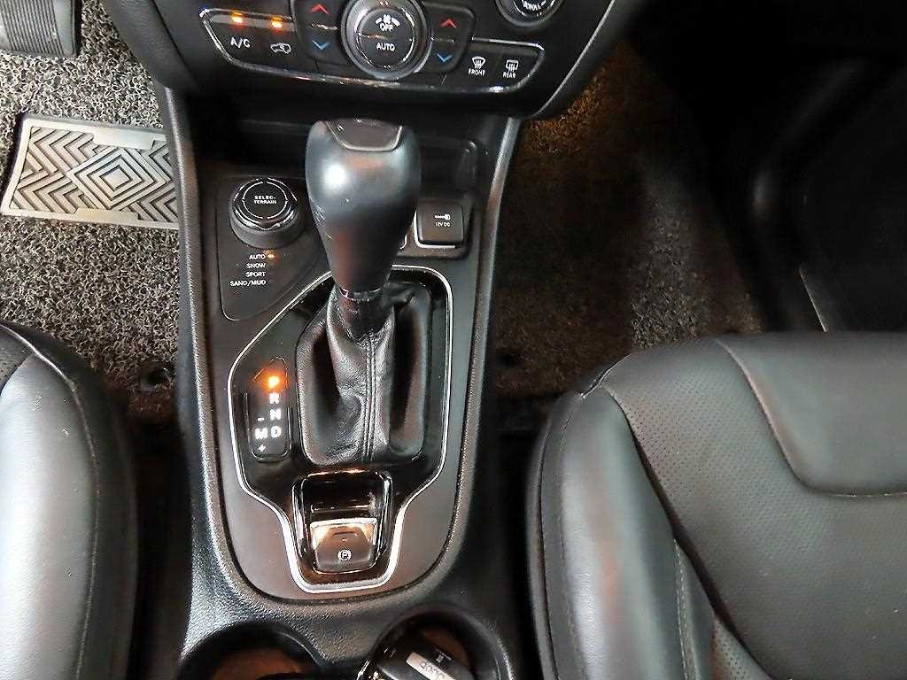 지프 체로키 체로키(KL) 2.4 리미티드 AWD 이미지 10