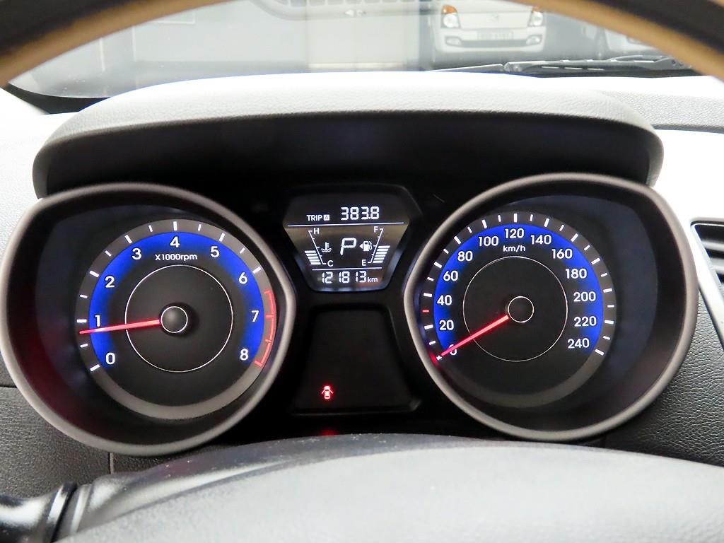 현대 아반떼 더 뉴 아반떼 1.6 LPI 스타일 이미지 6